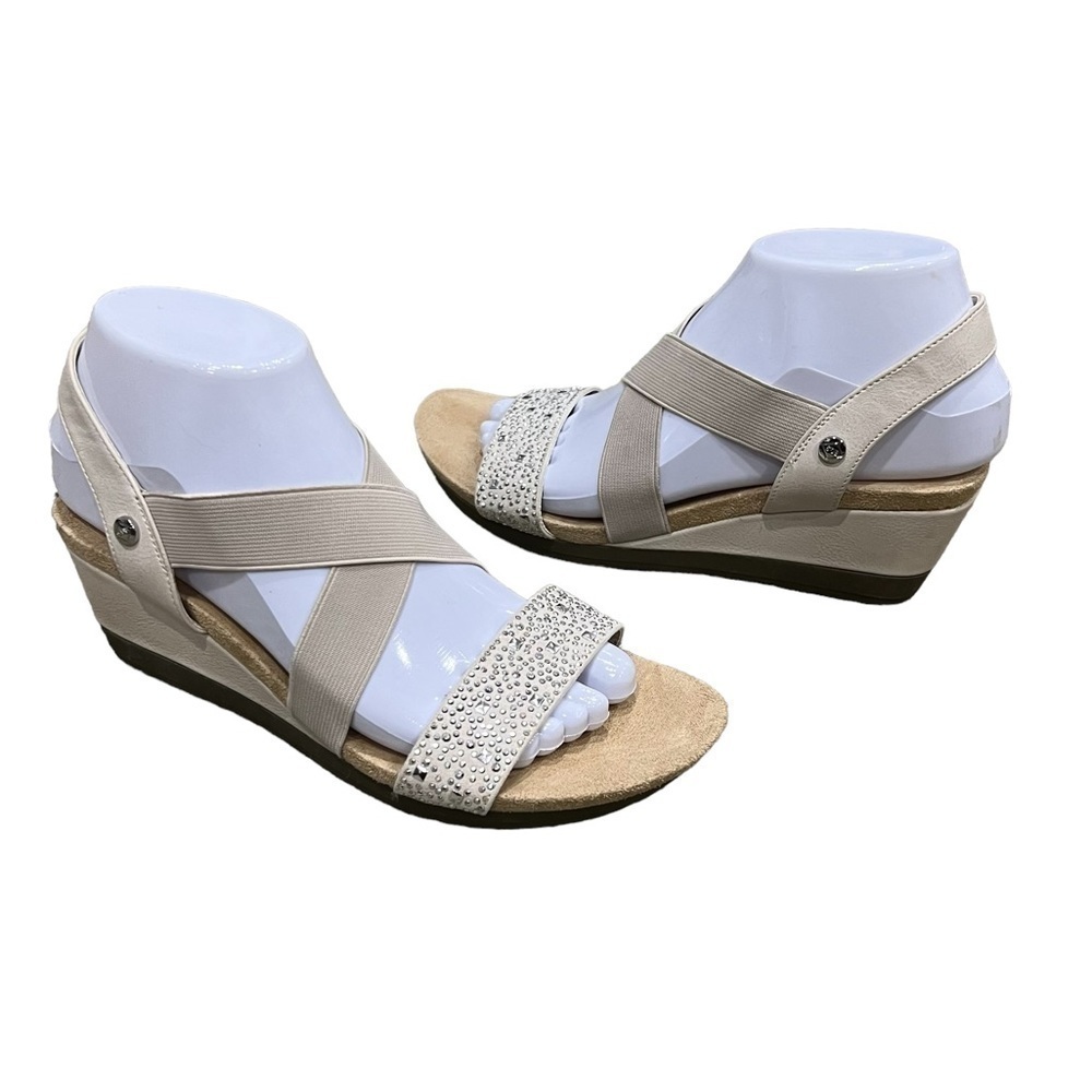 St John’s Bay Tan Embellished Slip On Strappy Wedge Sandals Size 7 1/2 Women’s
